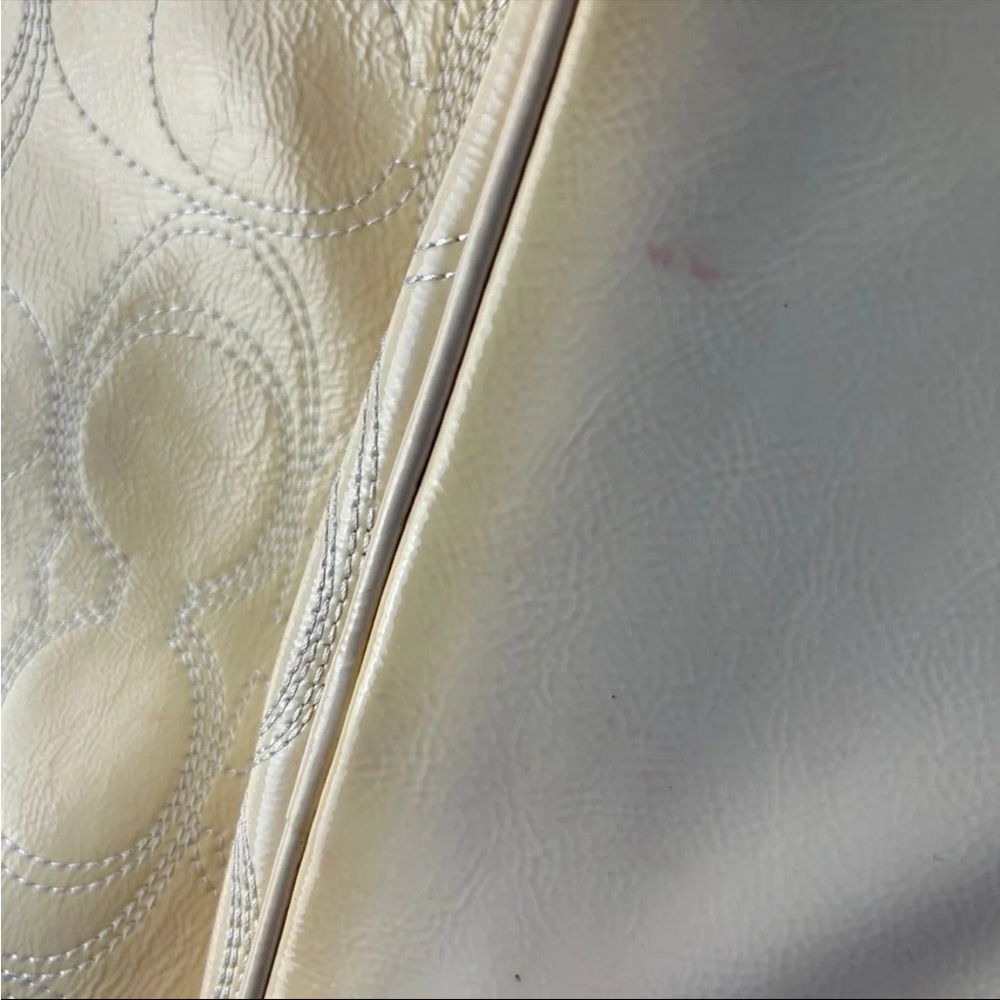 yellow coach purse- as is - Picture 5 of 12